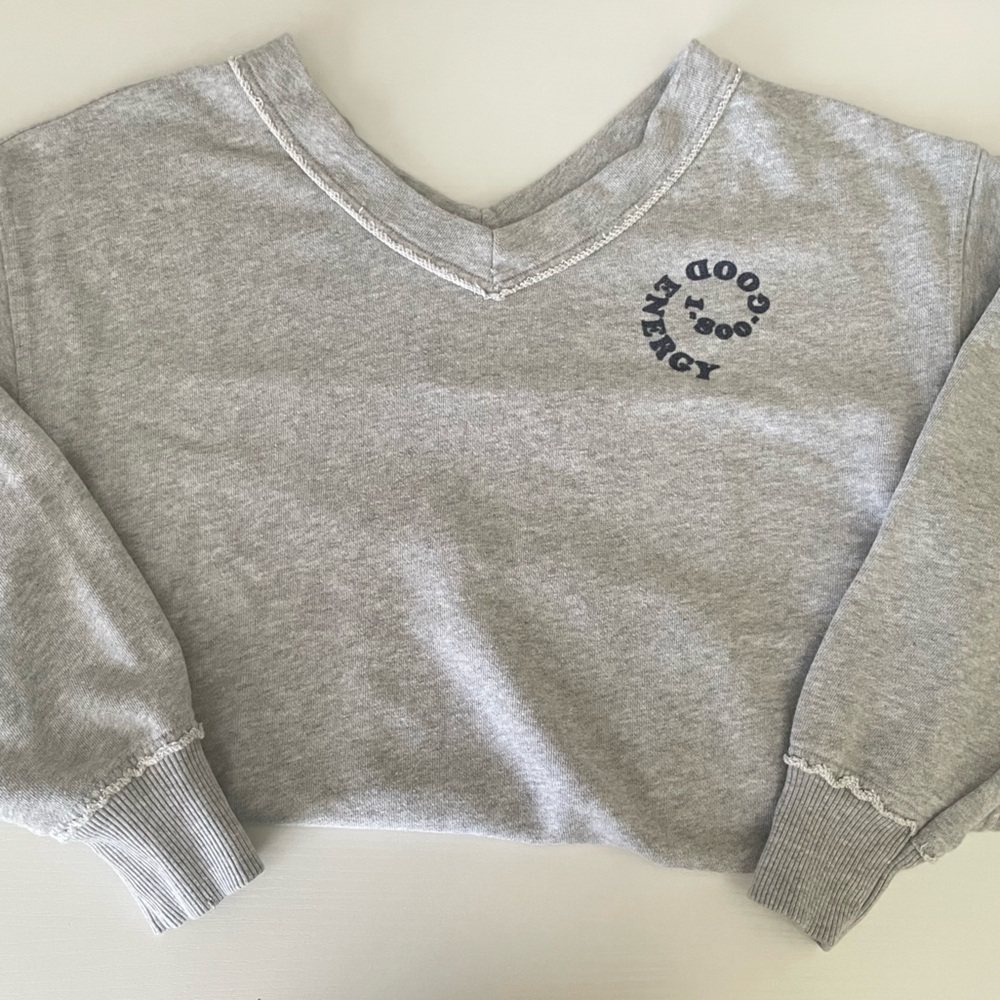 Aerie Wonder V-Neck Sweatshirt “1-800-good energy” XSmall
